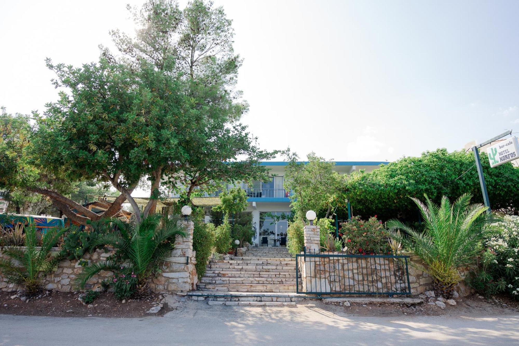 Hotel Korfos - Ξενοδοχείο Κόρφος Renovated Экстерьер фото