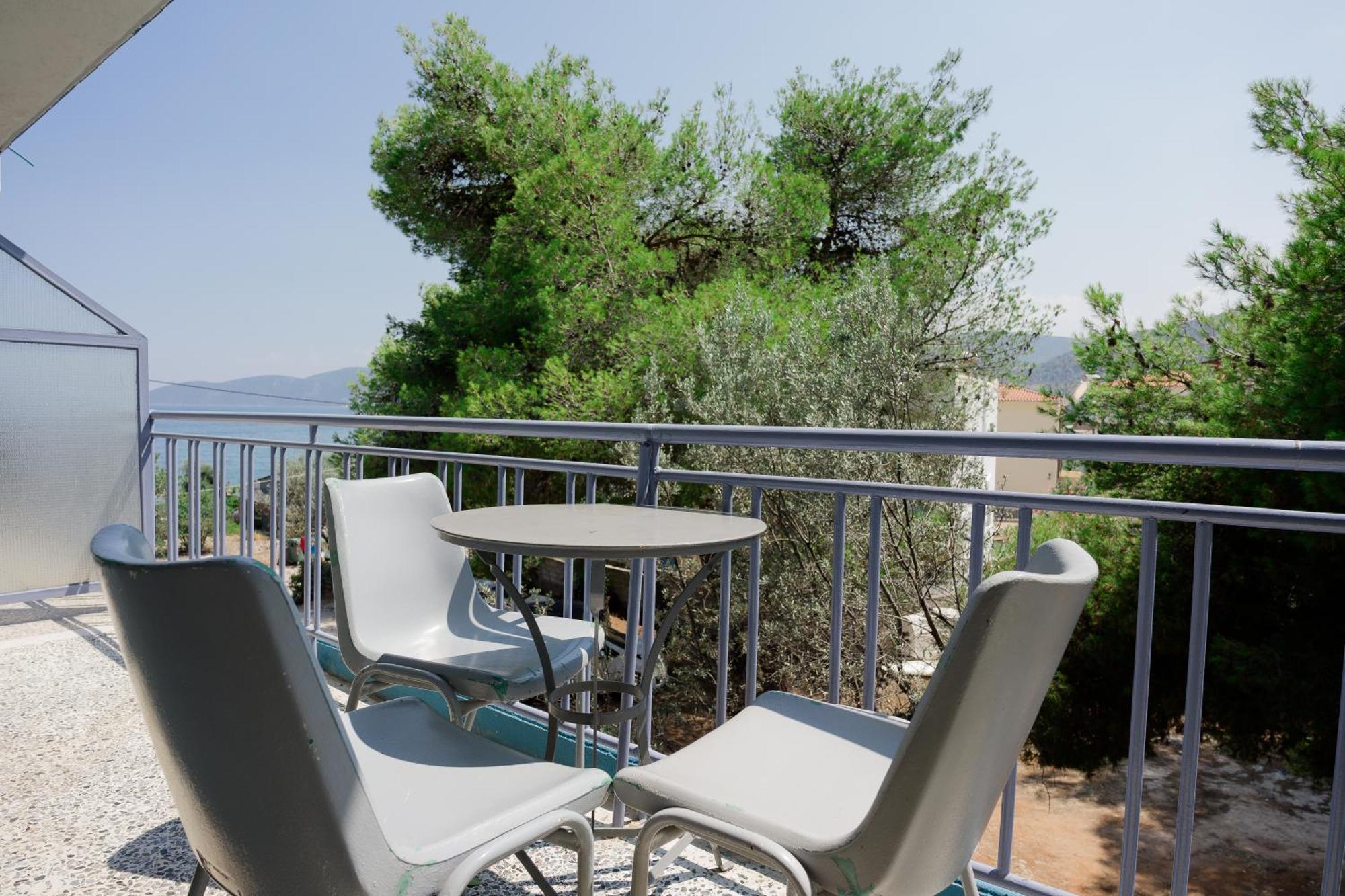 Hotel Korfos - Ξενοδοχείο Κόρφος Renovated Экстерьер фото