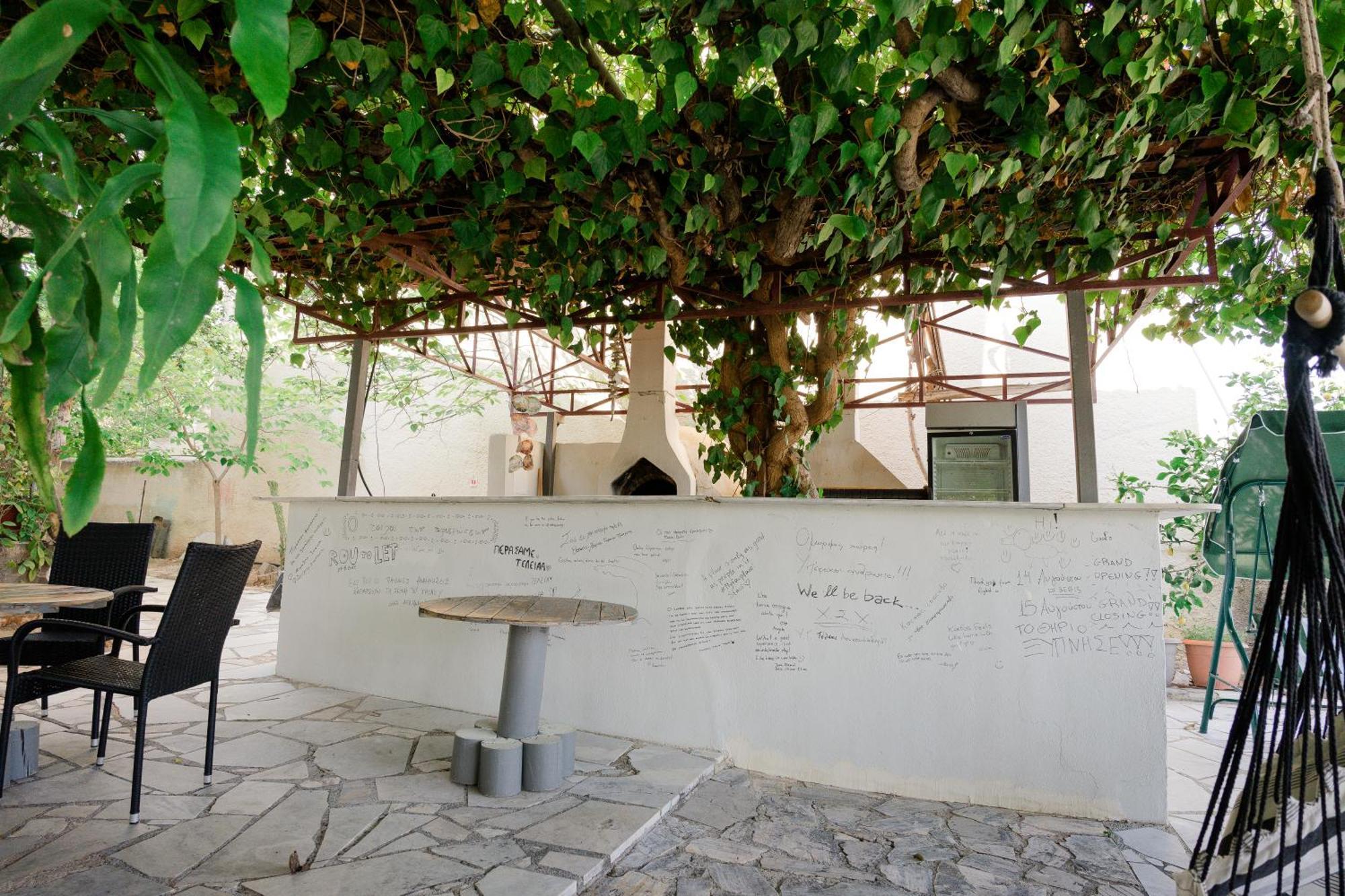Hotel Korfos - Ξενοδοχείο Κόρφος Renovated Экстерьер фото